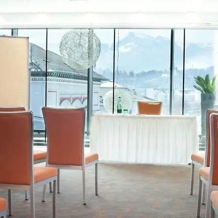 H+ Hotel 4*